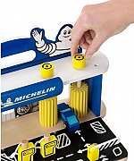 Statie reparatii masini cu spalatorie din lemn Michelin, Klein