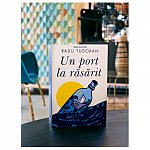 Un port la rasarit
