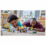 LEGO City - Camioane de constructie si macara cu bila pentru demolari 60391
