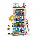 LEGO Friends - Centrul recreativ al comunitatii din Heartlake 41748