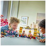LEGO Super Mario - Mario Kart, Set Baby Peach si Grand Prix 72036