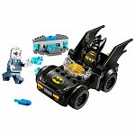LEGO DC Super Heroes - Batman si Batmobile vs. Mr. Freeze 76301