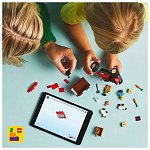 LEGO City - Tractor de ferma rosu cu remorca si oi 60461