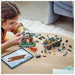 LEGO City - Camionul off-road al unui explorator al junglei 60426