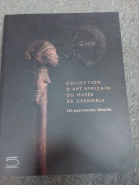 COLLECTION D ART AFRICAIN