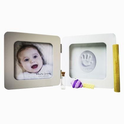 Rama foto bebe, cu amprenta si accesorii, 10 x 15 cm, alb