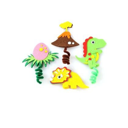 Kit creatie 3-in-1 JackInTheBox - Descopera dinozaurii