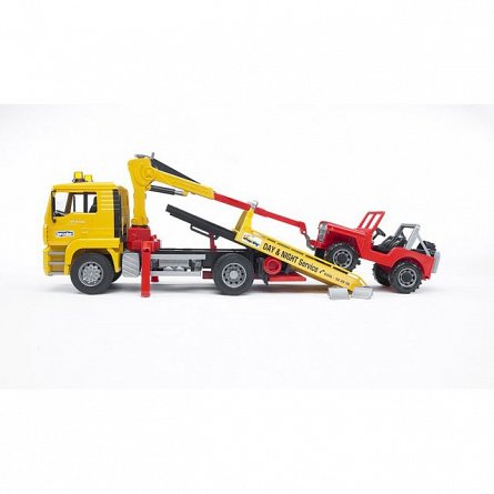 Camion de tractare MAN TGA si vehicul de teren, Bruder