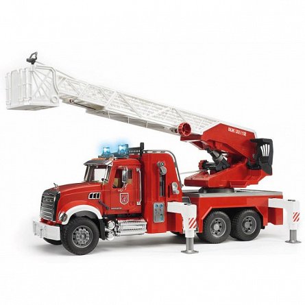 Camion de pompieri Mack Granite cu scara, pompa de apa si sirena, Bruder