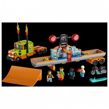 LEGO City - Camionul de cascadorii 60294