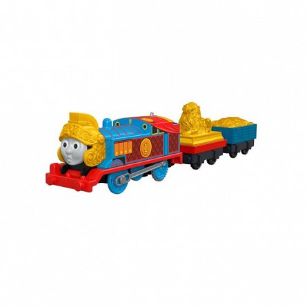 Locomotiva motorizata Thomas and Friends - Thomas in armura, cu 2 vagoane