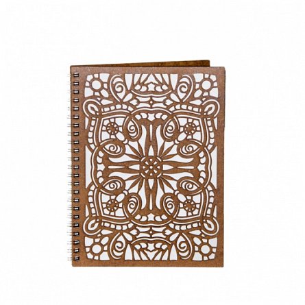Agenda A5 personalizata din lemn - model filigranat