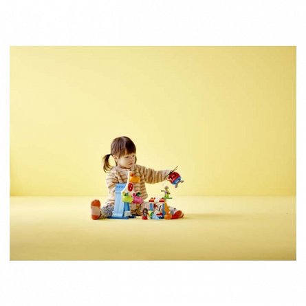 LEGO DUPLO: Aventura in Parcul de Distractii 10963