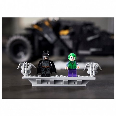 LEGO Super Heroes DC: Batmobil Tumbler 76240