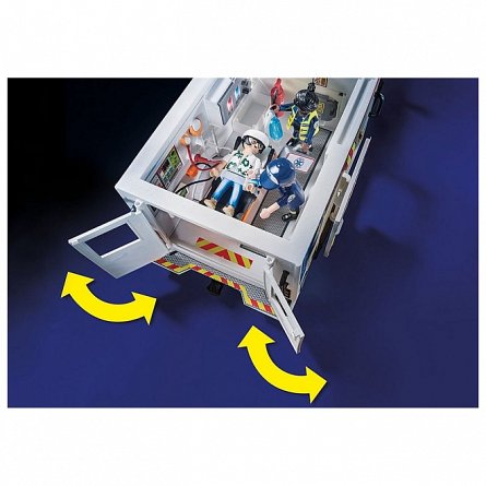 Playmobil City Action - Ambulanta cu lumini si sunete, 5 ani plus