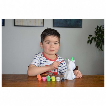 Picteaza Propriul Unicorn cu LED
