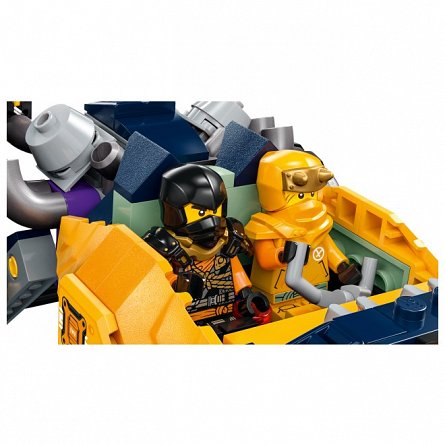 LEGO NINJAGO - Buggy-ul Off-Road al lui Arin 71811