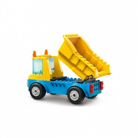 LEGO City - Camioane de constructie si macara cu bila pentru demolari 60391