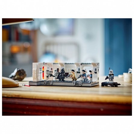 LEGO Star Wars - Imbarcarea pe Tantive IV 75387