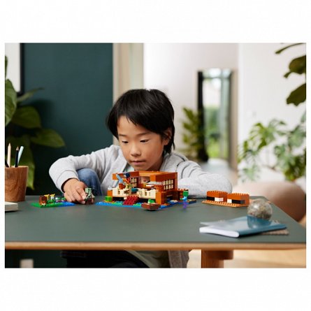 LEGO Minecraft - Casa-broasca 21256