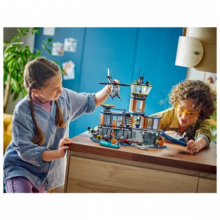 LEGO City - Insula-inchisoare 60419