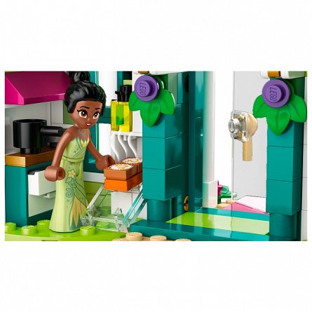 LEGO Disney - Aventura printeselor Disney la piata 43246