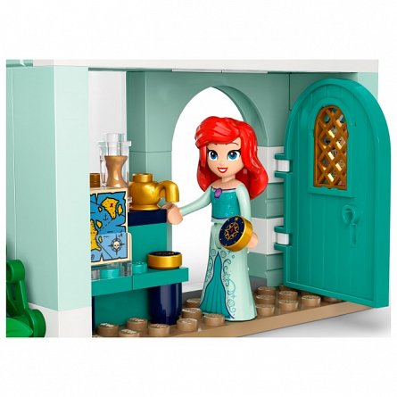 LEGO Disney - Aventura printeselor Disney la piata 43246