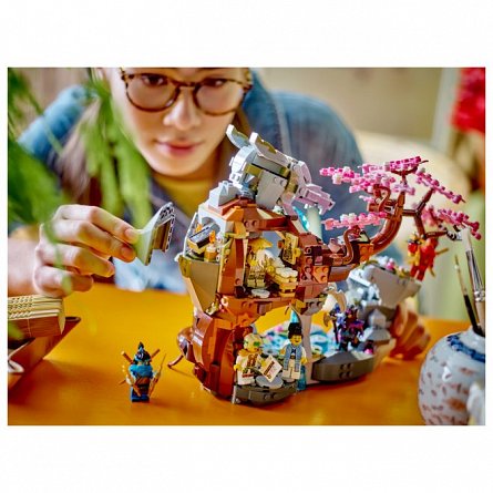 LEGO NINJAGO - Altarul-dragon de piatra 71819