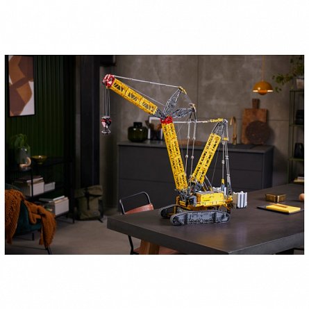 LEGO Technic - Macara pe senile Liebherr LR 13000 42146