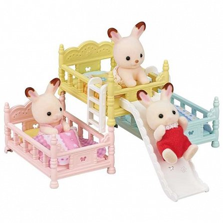 Figurine Sylvanian Families, Patuturi Supraetajate Triple