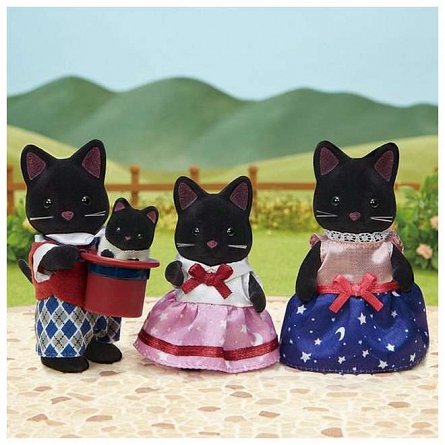 Figurine Sylvanian Families, Familia Pisicutelor Negre