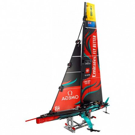LEGO Technic - Iahtul Emirates Team New Zealand AC75 42174