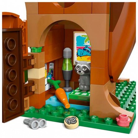 LEGO Friends - Momente cu prietenii la casa din copac 42652