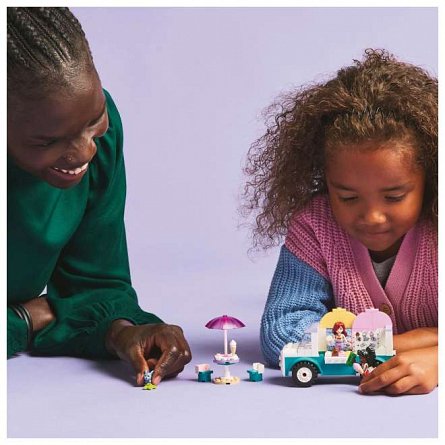 LEGO Friends - Furgoneta de inghetata in orasul Heartlake 42644