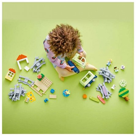 LEGO DUPLO - Tren de aventura interactiv 10427