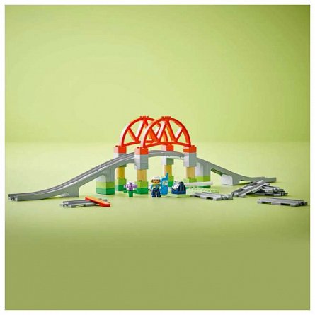 LEGO DUPLO - Set de extindere Pod cu sine de cale ferata 10426
