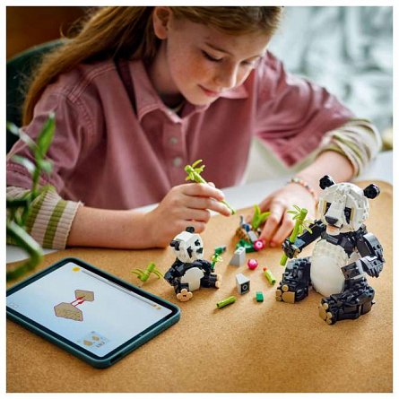 LEGO Creator - Animale salbatice Familia de ursi panda 31165