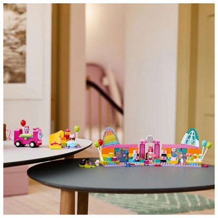 LEGO Gabby s Dollhouse - Camera de party a lui Gabby 10797