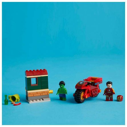LEGO Marvel Super Heroes - Iron Man cu motocicleta si Hulk 76287