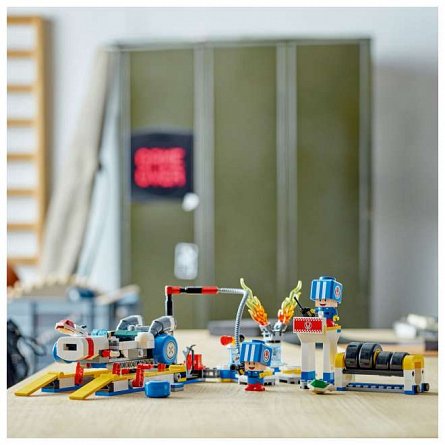 LEGO Super Mario - Mario Kart, Garajul lui Toad 72035