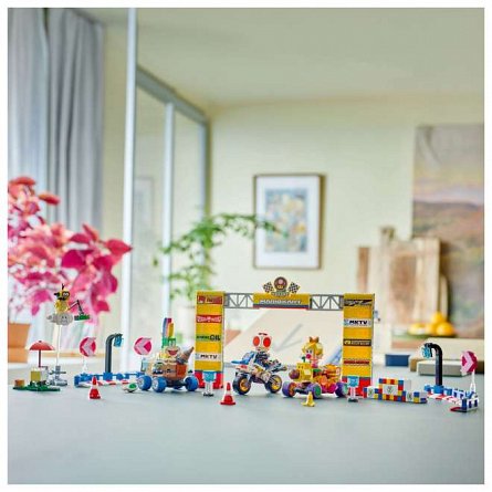 LEGO Super Mario - Mario Kart, Set Baby Peach si Grand Prix 72036