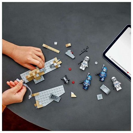 LEGO Star Wars - Pachet de lupta Ambuscada pe Mandalore 75373