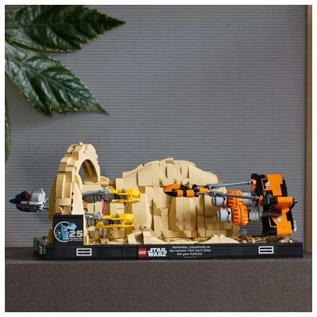 LEGO Star Wars - Diorama Cursa din Mos Espa 75380