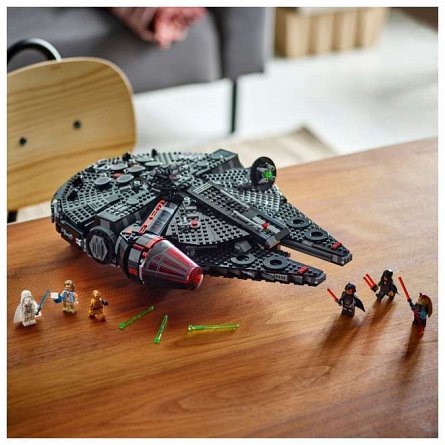 LEGO Star Wars - Falcon intunecat 75389