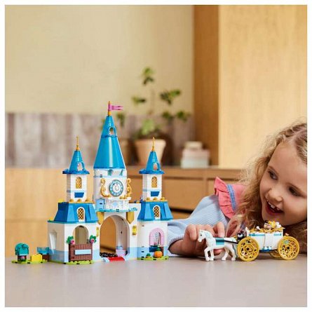 LEGO Disney - Castelul si caleasca Cenusaresei 43275