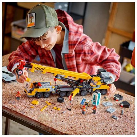 LEGO City - Macara mobila galbena de constructii 60409