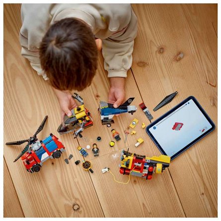 LEGO City - Elicopter, camion de pompieri si submarin remixate 60462